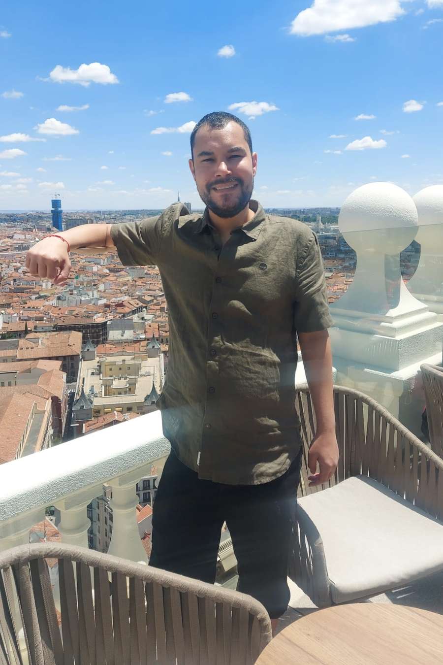 93030666 9328 medium large