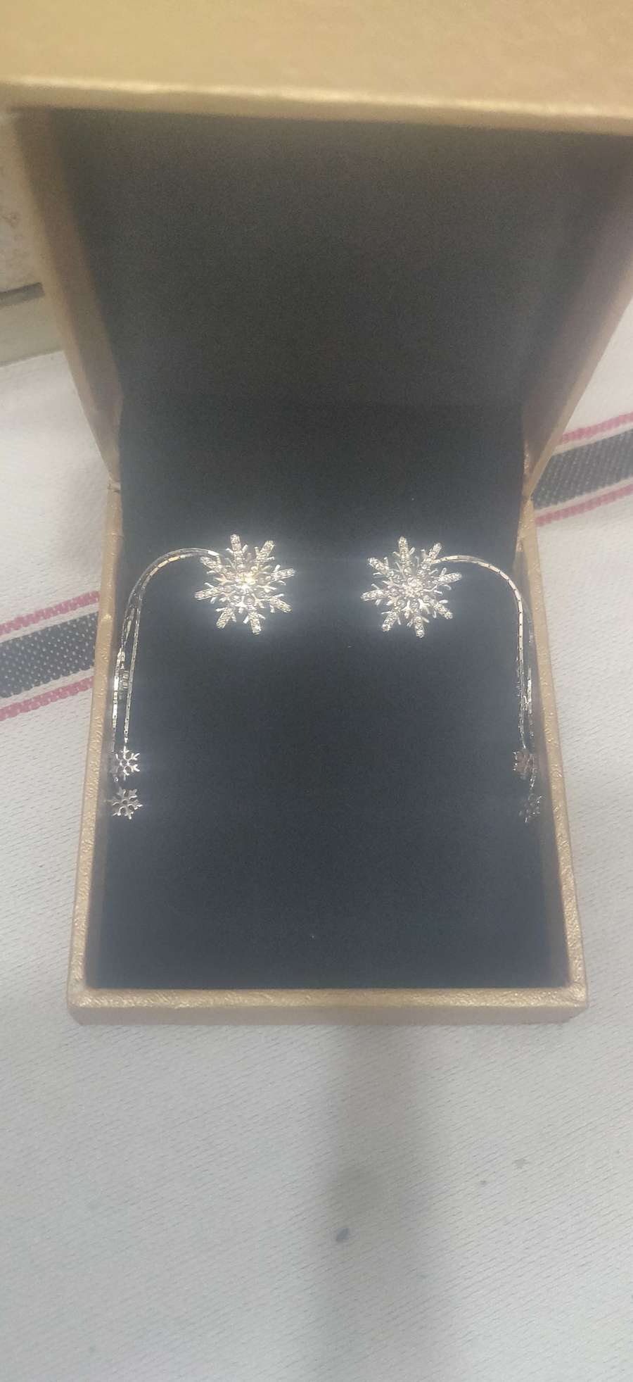 85597950 7312 medium large