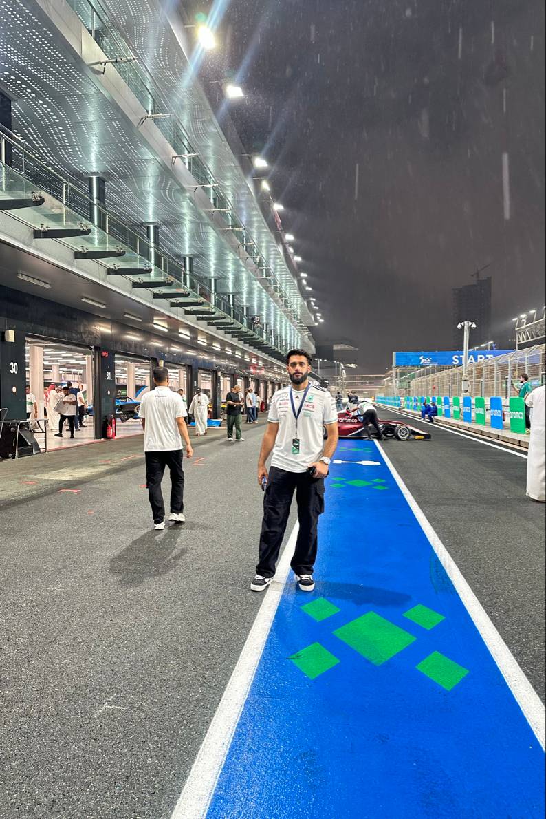 90836375 4021 medium large