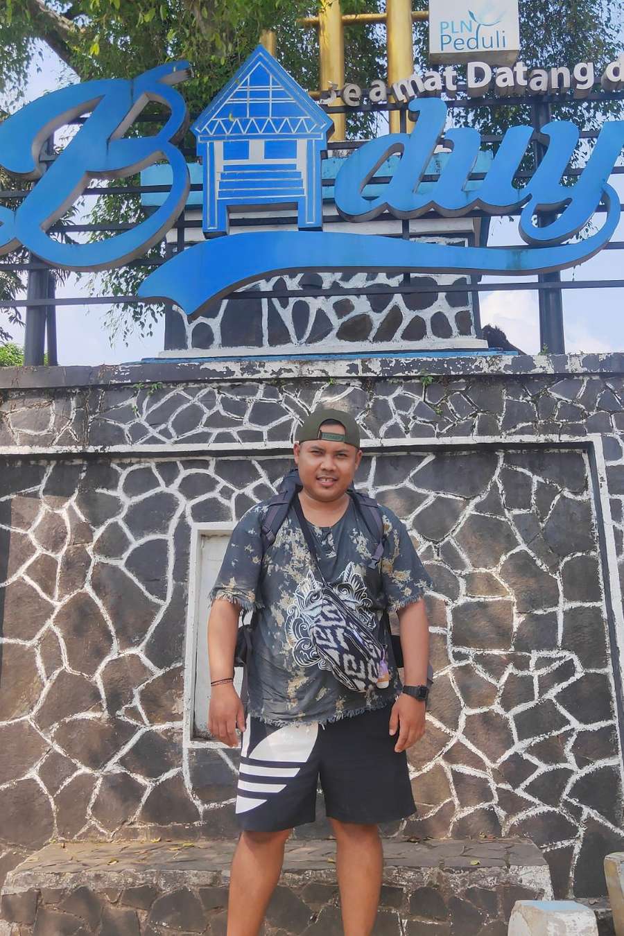 90821592 5153 medium large