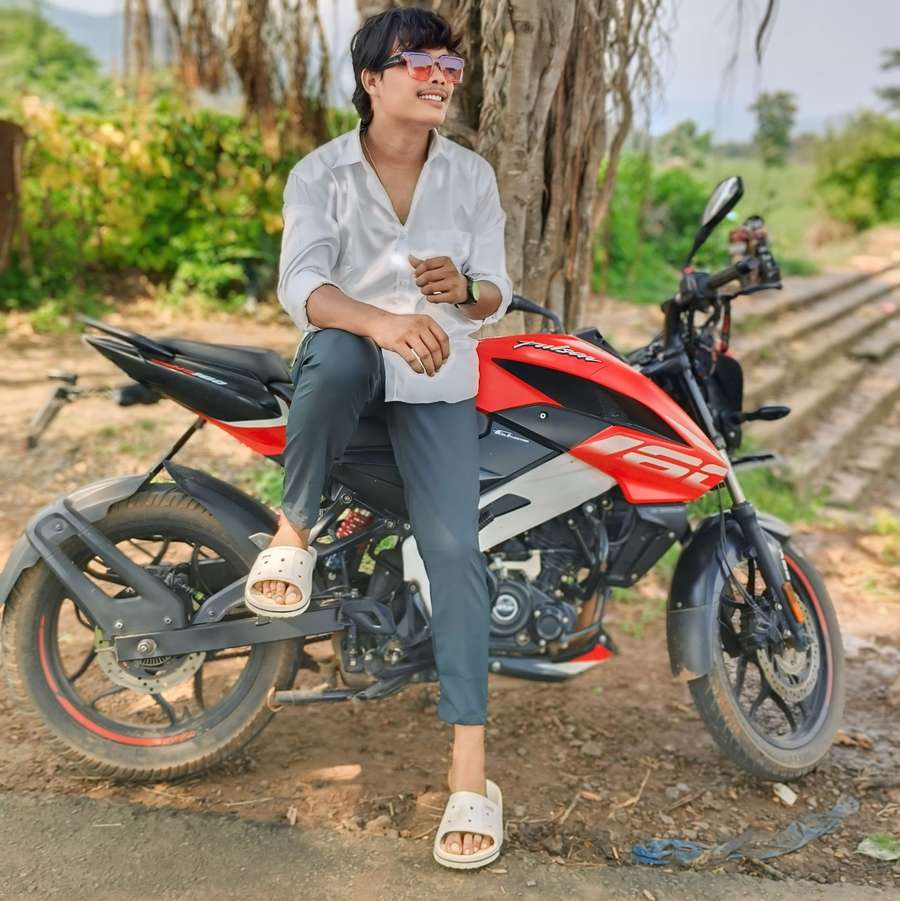 83678597 4433 medium large