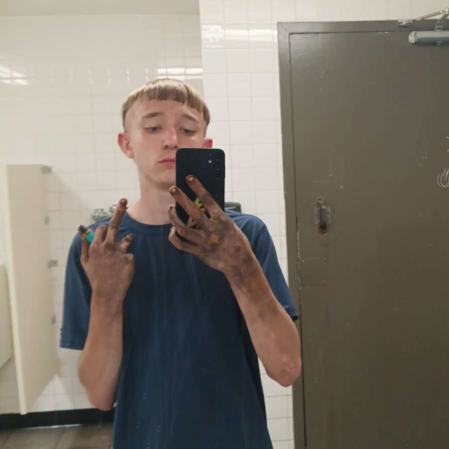 81240053 1948 medium large