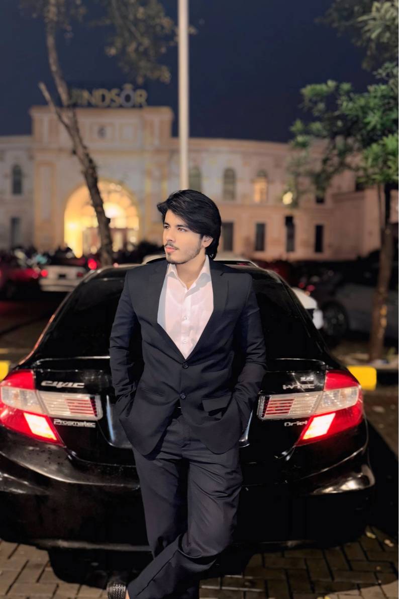 90419628 5779 medium large