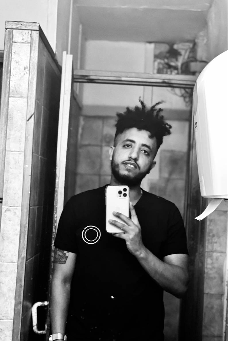 88785392 7737 medium large