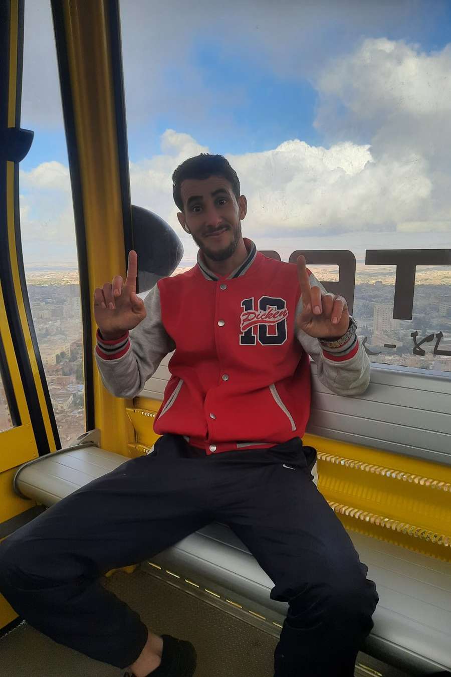 90572953 1489 medium large