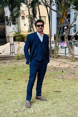 deepak kothari's photo