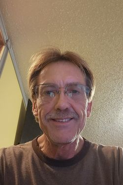 Lonelytoolong's photo