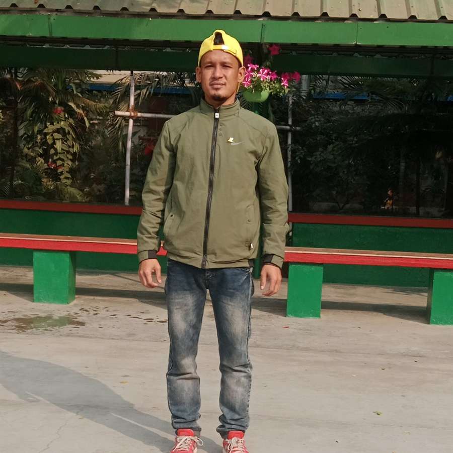 83759456 1704 medium large