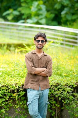 Manoj Tadavi's photo