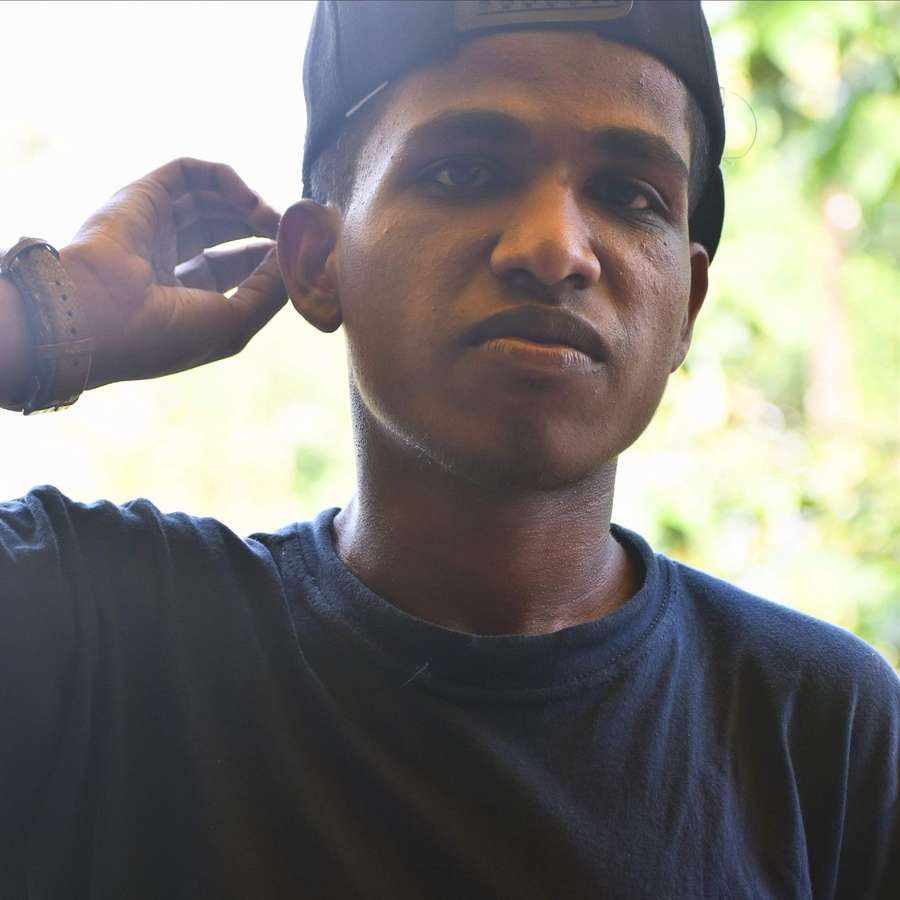 87935748 2120 medium large