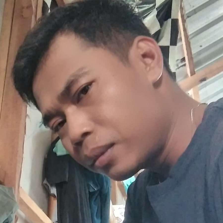 82343902 1172 medium large