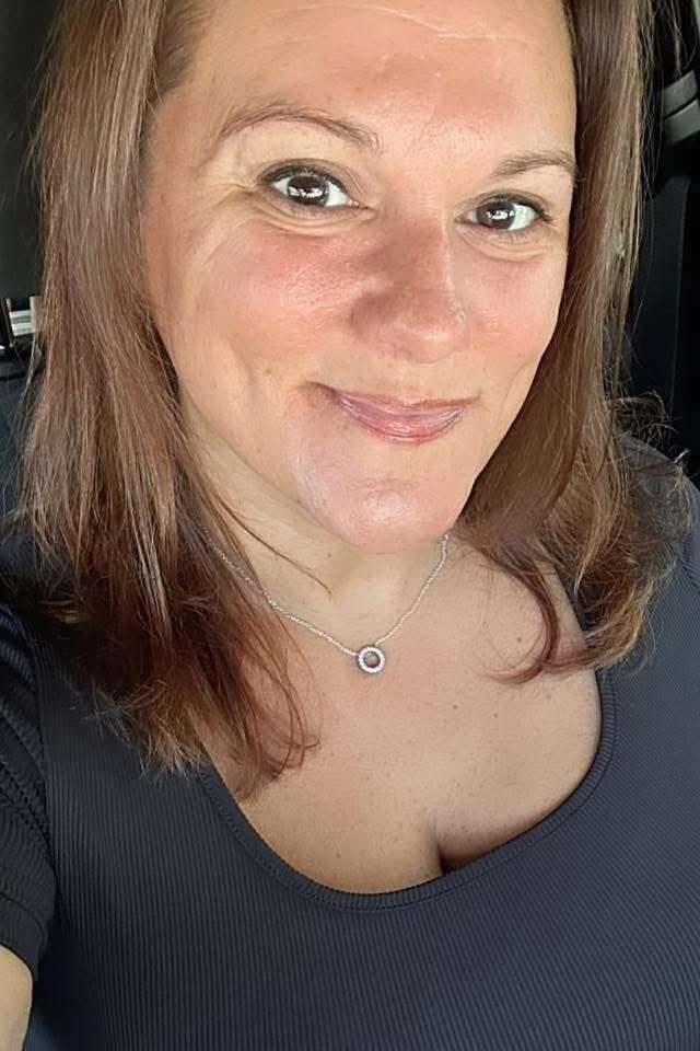 88942853 6728 medium large