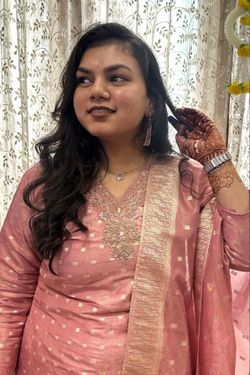 Swarna Gouri 's photo