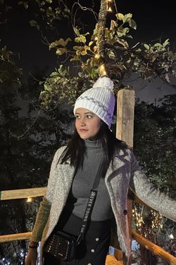 Shradhha 's photo