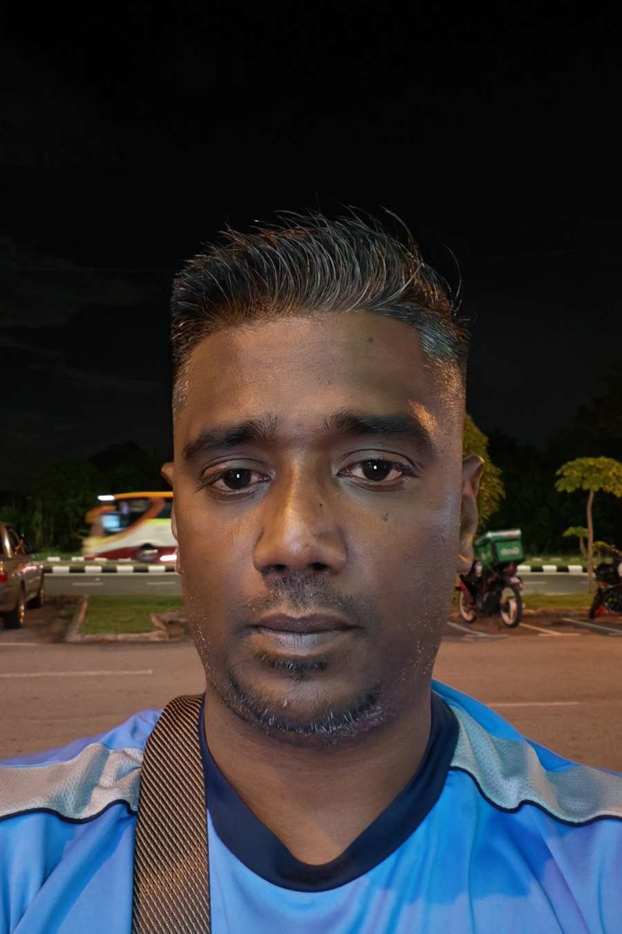 89855892 6243 medium large