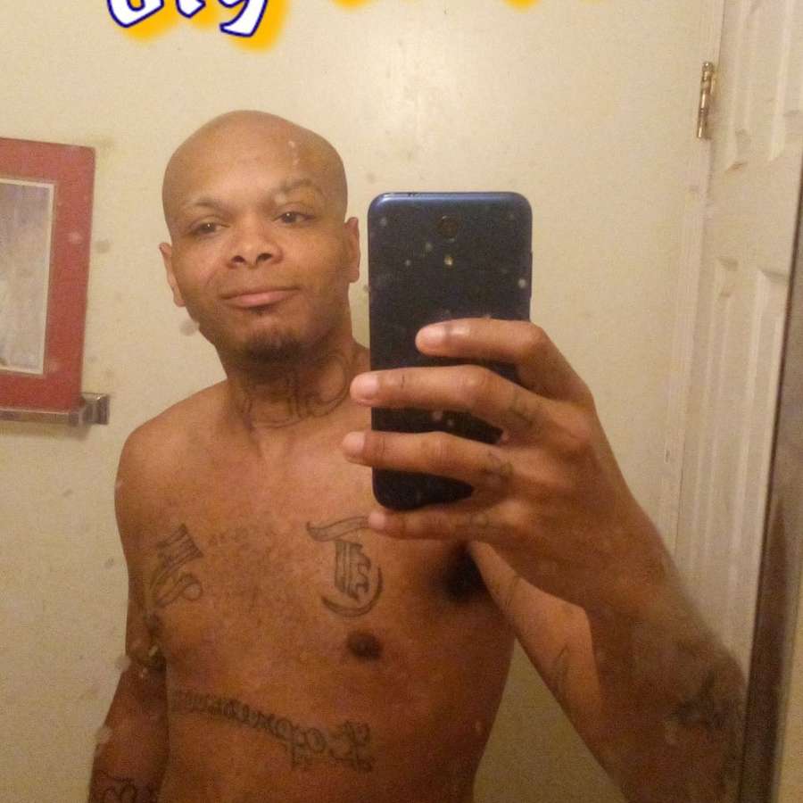 84397775 901 medium large
