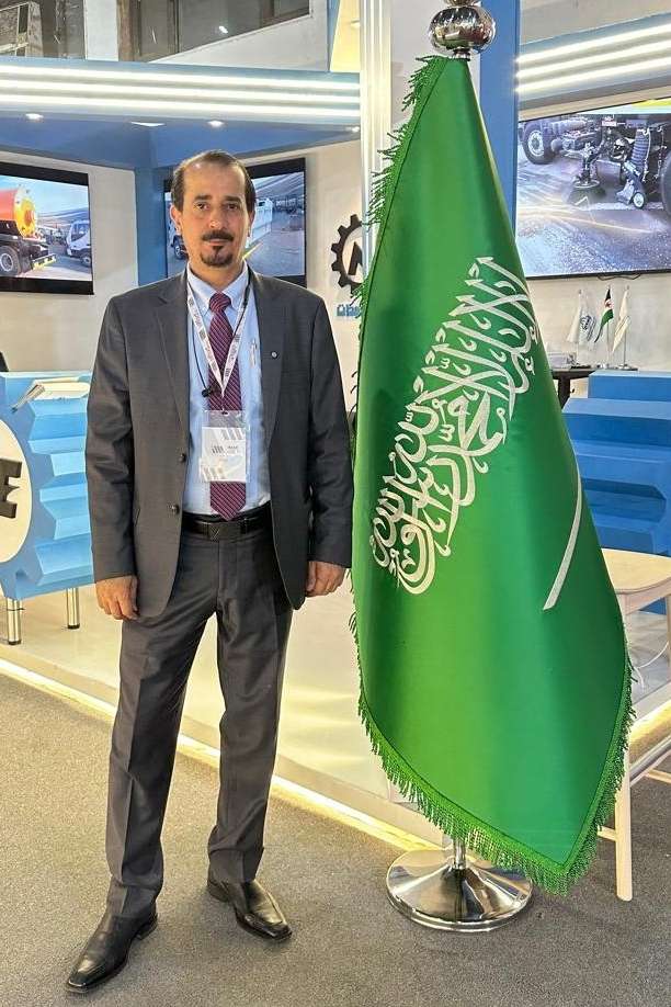 90463132 7253 medium large