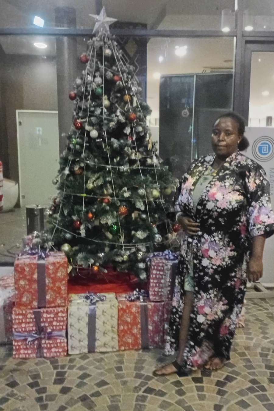 90122825 5488 medium large