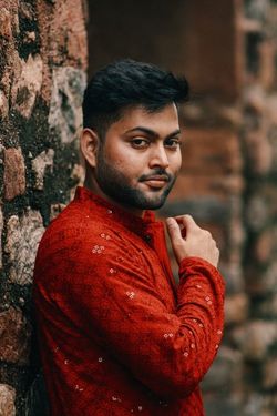 Naveen's photo
