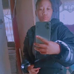 Oratile 's photo