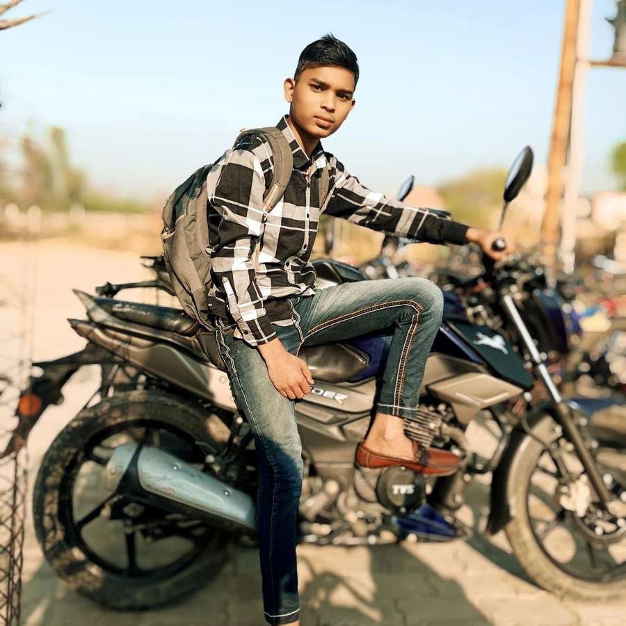86678130 6479 medium large