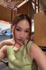Jenny Lee's photo