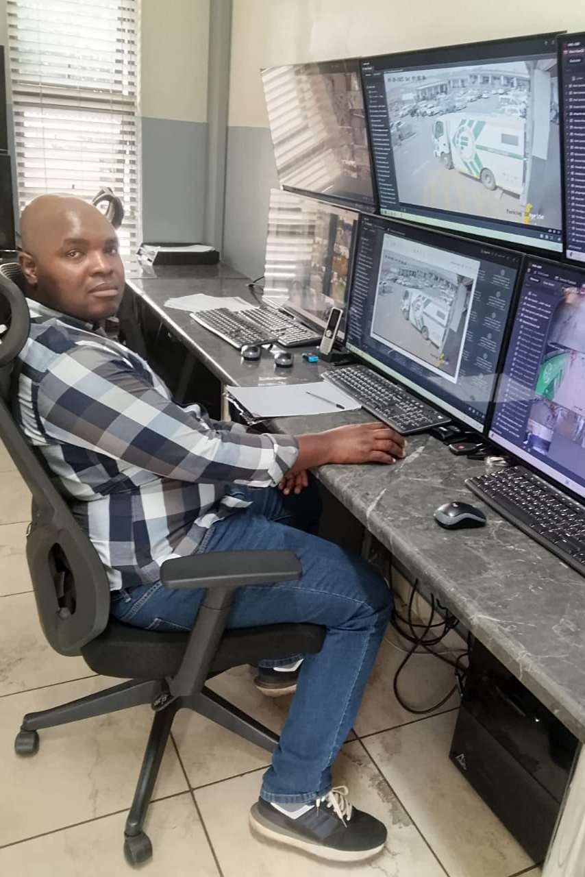 90138469 8367 medium large