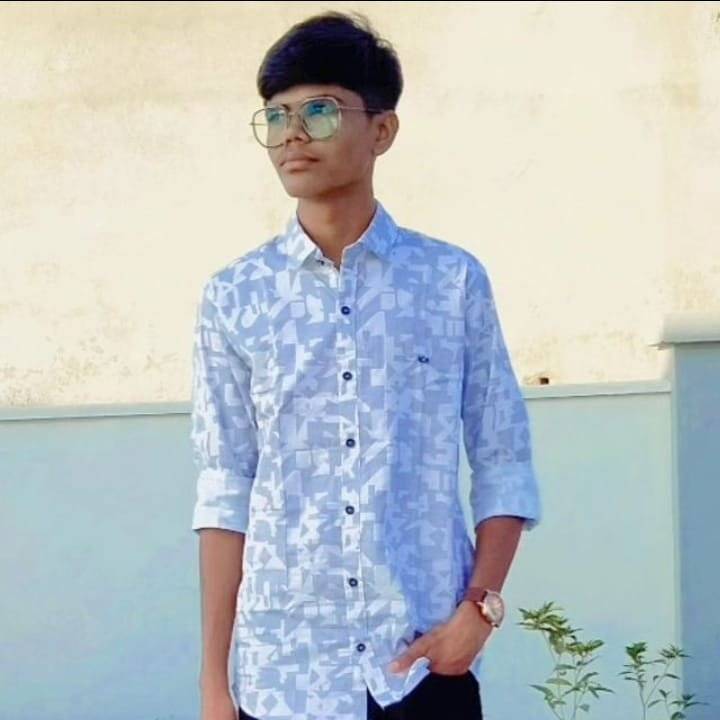 82933960 755 medium large