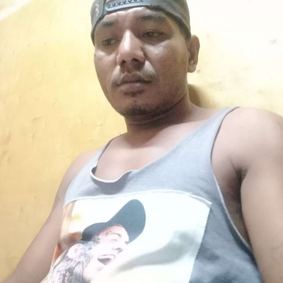 82900734 529 medium large