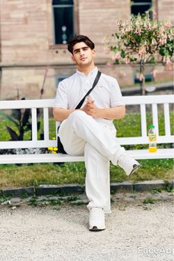 Zain Khan's photo