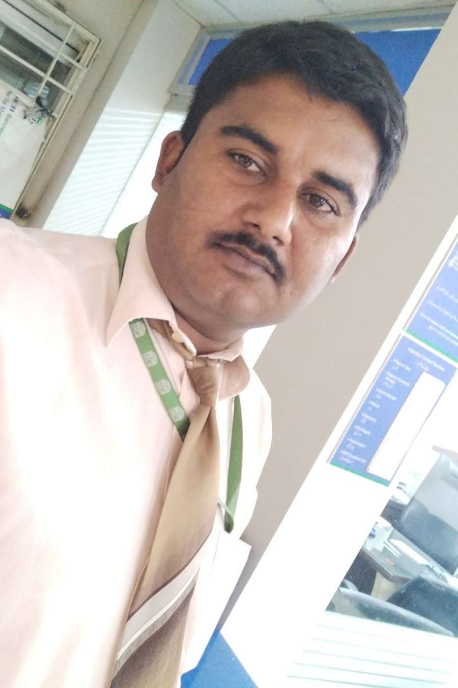 89972404 552 medium large