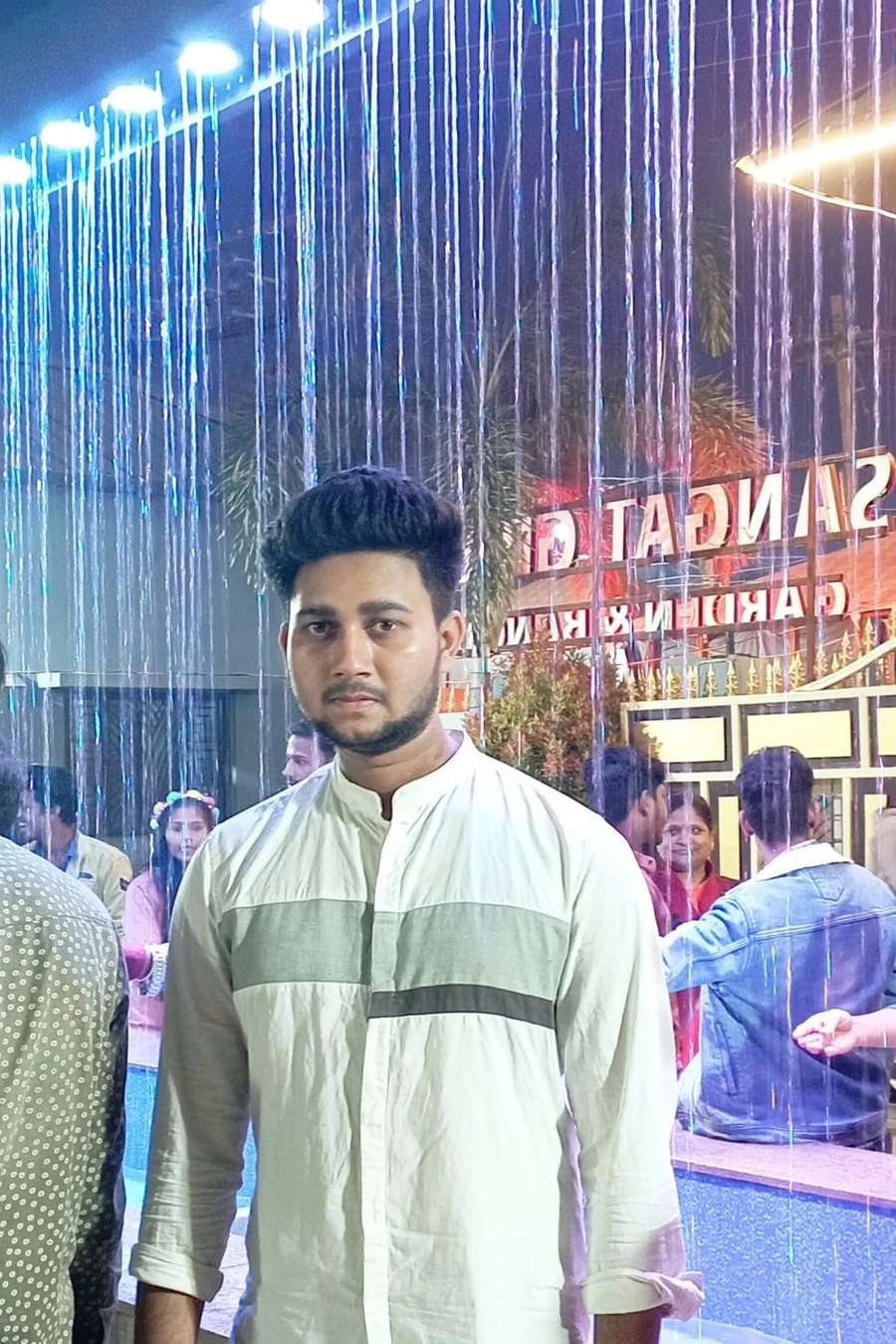 93172453 6810 medium large