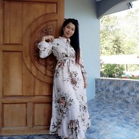 lara's photo