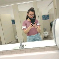 Hailey Bernstrauch's photo