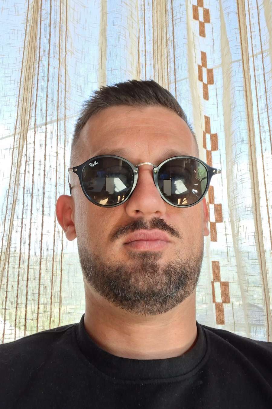 74289802 1560 medium large