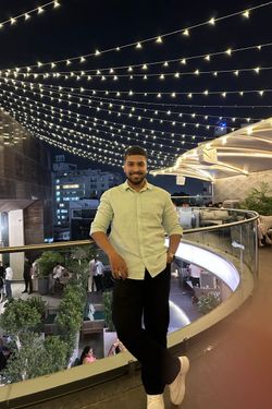 Abhijeet Mishra's photo