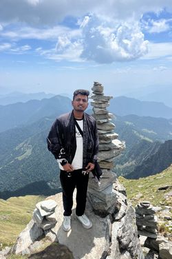 Vivek Sharma's photo