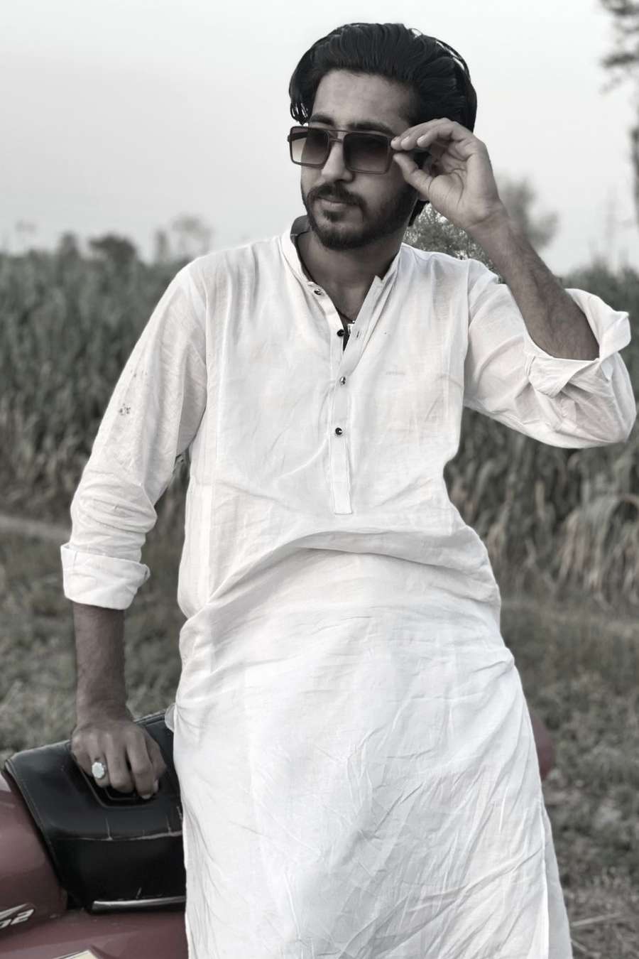 89901287 4679 medium large