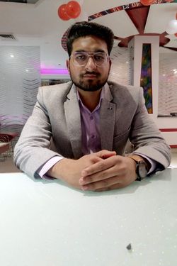 Ahmad Zaidi 's photo