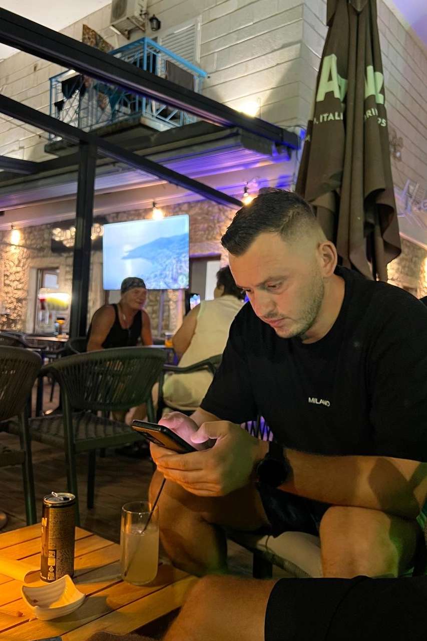 88536326 4390 medium large