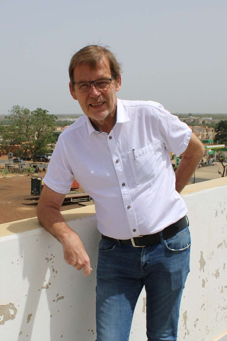 91036633 733 medium large