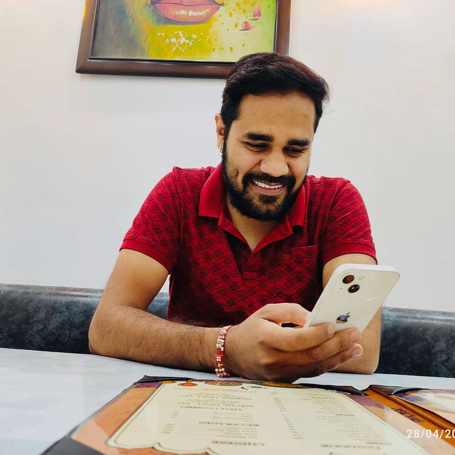 74325398 649 medium large