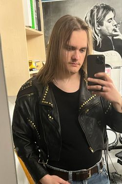 Viktor 's photo