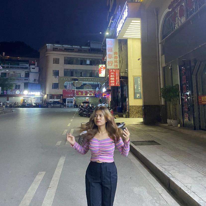 77548896 9689 medium large