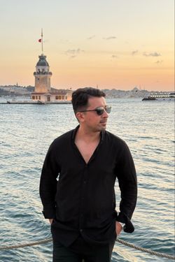 Ahmet's photo