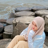 Fina Wahyuni 's photo