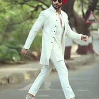 Golden yari 's photo