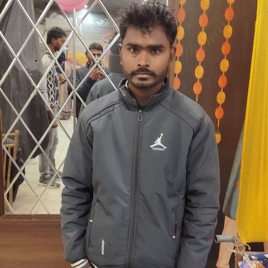 85118186 197 medium large