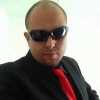 MysteriouslyCharming's photo