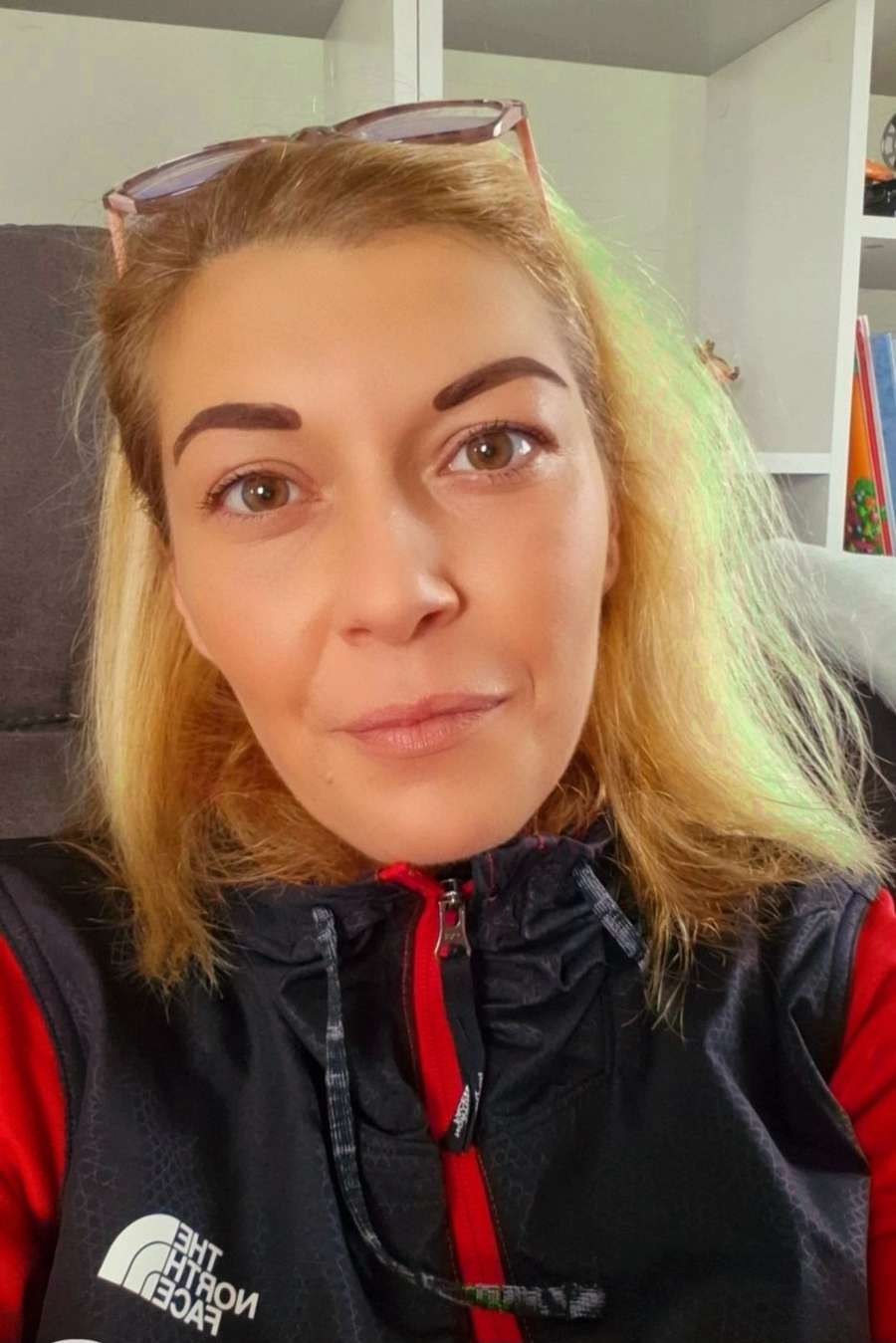 90276053 8147 medium large